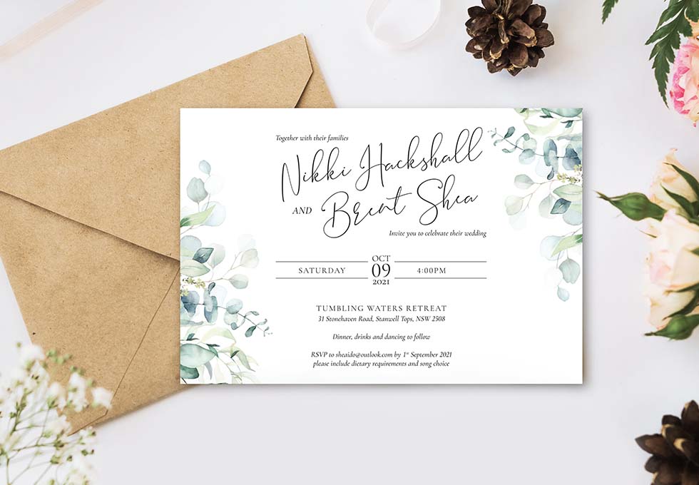 Free Stylish Branding With Flowers Invitation Mockup PSD